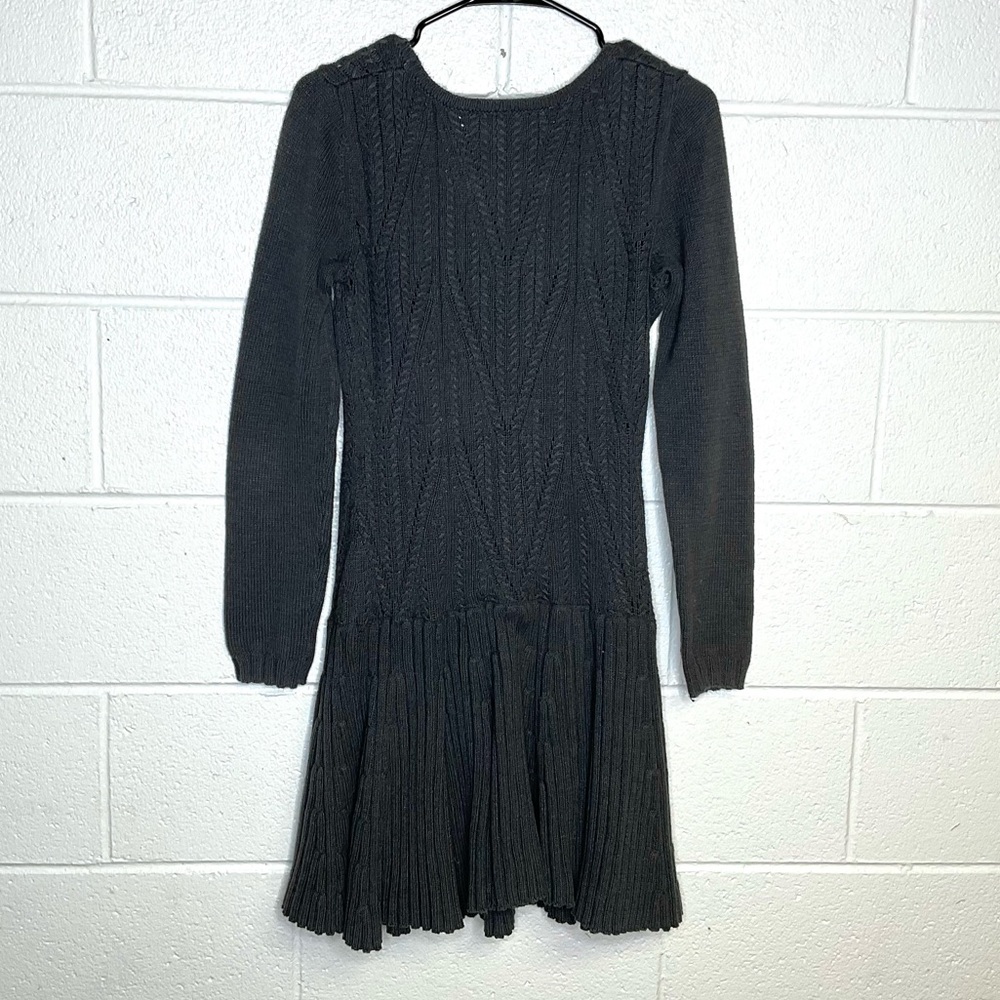 < Y2K Moda International Grey Sweater Dress > - Picture 3 of 3